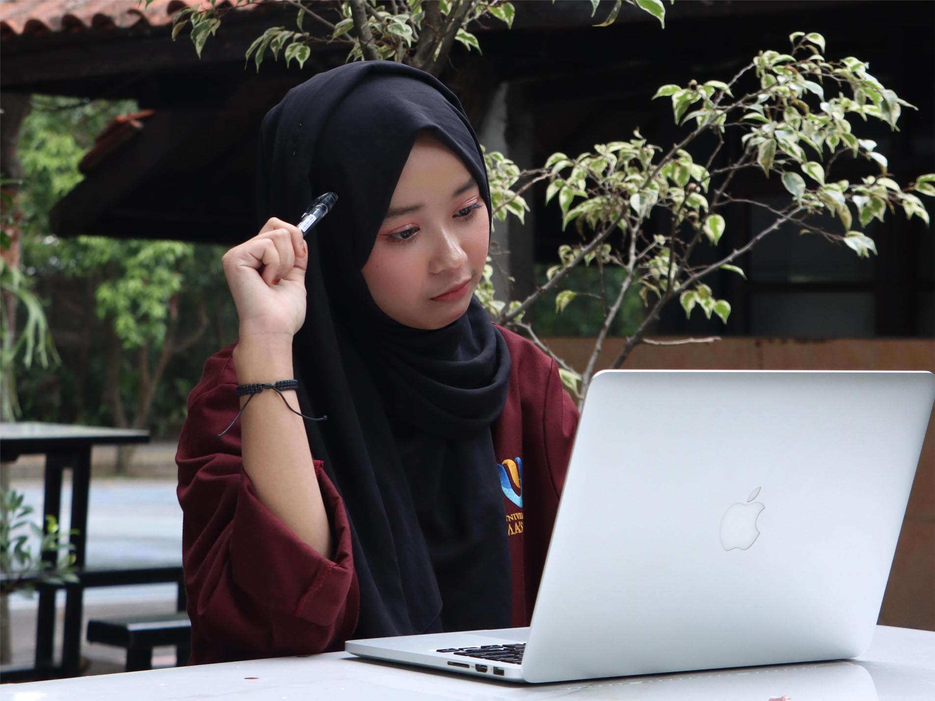 Biaya Pendidikan Kelas Reguler dan Non Reguler Per Semester Sekitar 5 Juta Jurusan Manajemen Bisnis Syariah Kampus Kelas Karyawan di Bandung