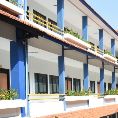 Program Bahasa Inggris di Boarding School: Apa Bedanya dengan Sekolah Biasa?