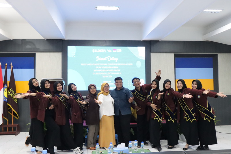 Universitas di Bandung: Menumbuhkan Jiwa Peduli dan Kepedulian Sosial Melalui Kegiatan Pengabdian Masyarakat