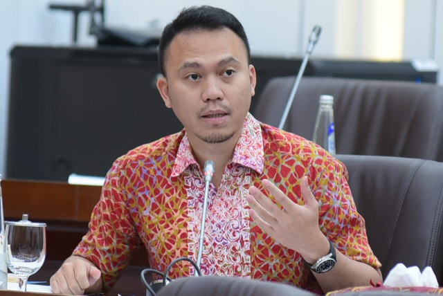 Profil Muhammad Husein Fadlulloh (Gerindra) Daerah Pemilihan Jawa Barat XI: Menggali Komitmen Politik dan Visi Kebangsaannya