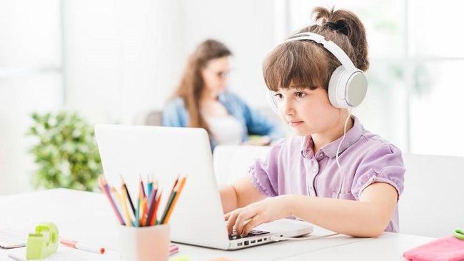 Menghadapi Ujian dengan Mempersiapkan Belajar Online untuk Anak